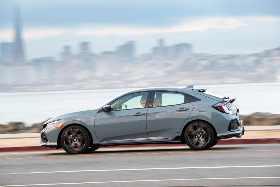  Honda Civic Sport Touring Hatchback (FK7) 2016 года  (NA) (фото 20 из 55)